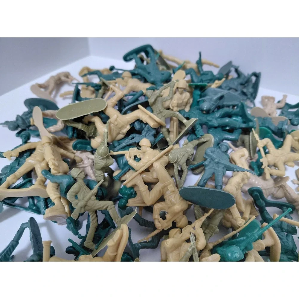 Bulk Lot Plastic Army Men Toy Soldiers Green Tan Mixed Figures 95+ Pieces VTG